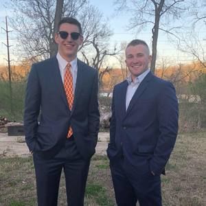 Meet your Posher, Devin